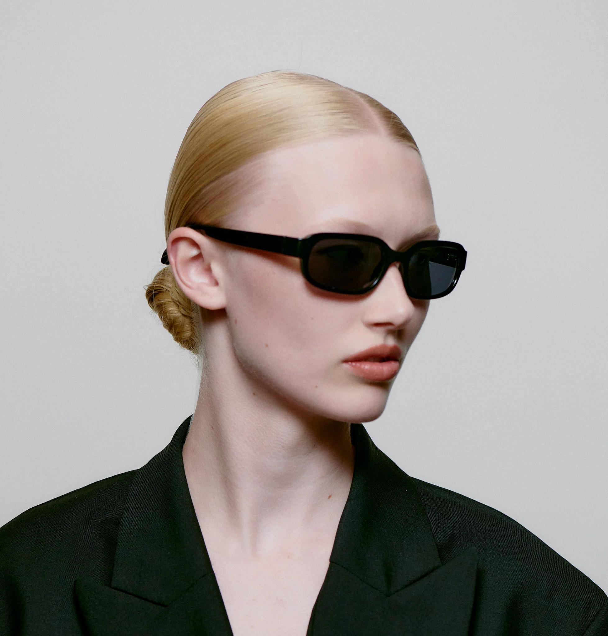 Will - Black - Image 8